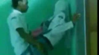 Extreme Bruneta îi place să folosească bdsm in jocuri pornoxxx Masturbare
