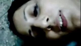 Fata Cu buzele fraier conduce un Erotic transmisie de mașini porno cu baieti virgini personale