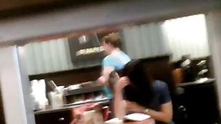 O blondă bine îngrijită într-un corset și ciorapi s-a predat unui bărbat în baie filme porno cu femei grase si batrane