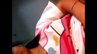 A adus-o pe Bruneta acasa si a facut filmulete secxi Futai anal rapid